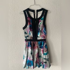 Keepsake, Daydream Believe dress Size S NWT